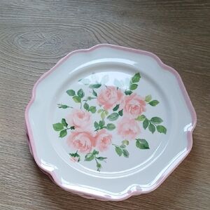 Set of 2 Laura Ashley Soft Pink Rose Melamine Salad Plate Scalloped Rim 9"